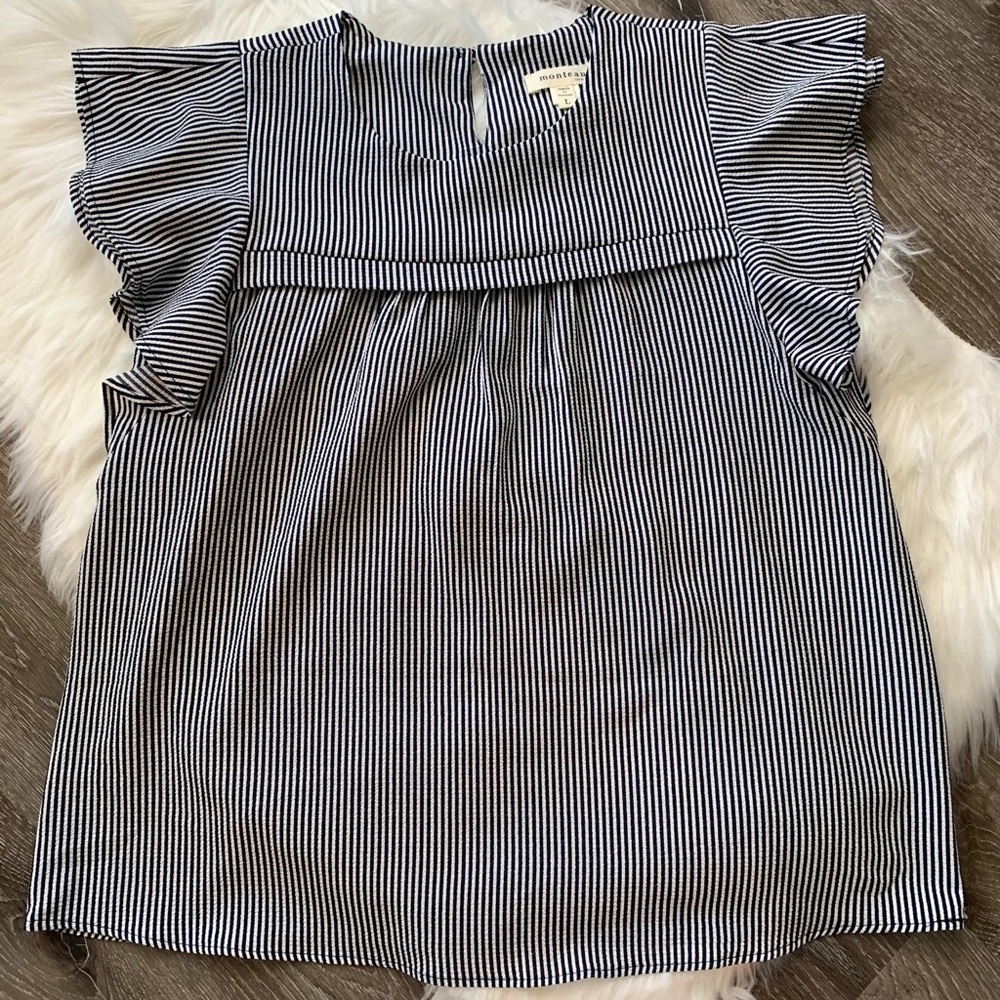 monteau Los Angeles Striped Ruffle Sleeve Top